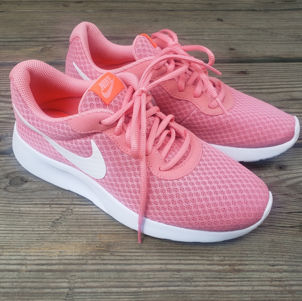 Women's Nike Tanjun 7.5